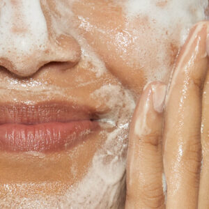 Alternative view of Oil to Foam Cleanser (250ml)