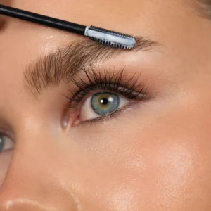 Alternative view of Sanzi Brow Lamination Gel